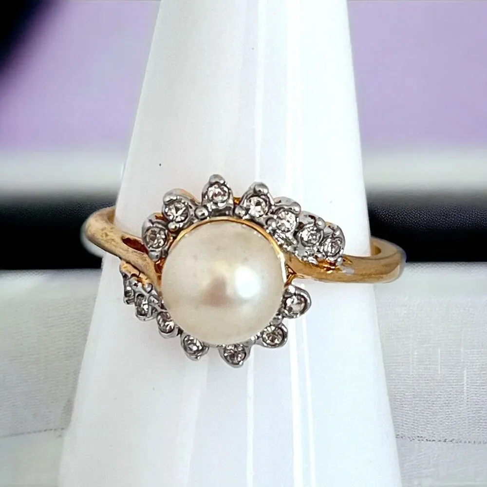 Vintage 1980s ESPO Joseph Esposito Pearl Halo Ring Crystal Accent Gold Tone - 5Z